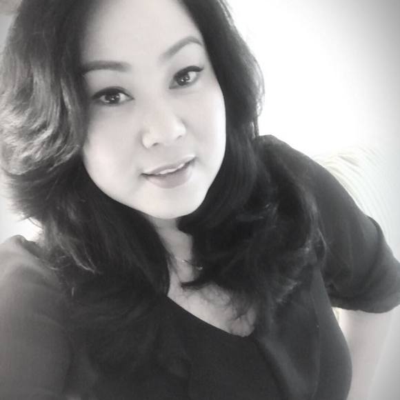 Meet your Posher, Charina - Picture 1 of 1